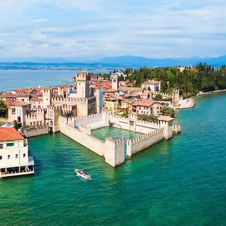 Casa Venga Casa de Férias Desenzano del Garda